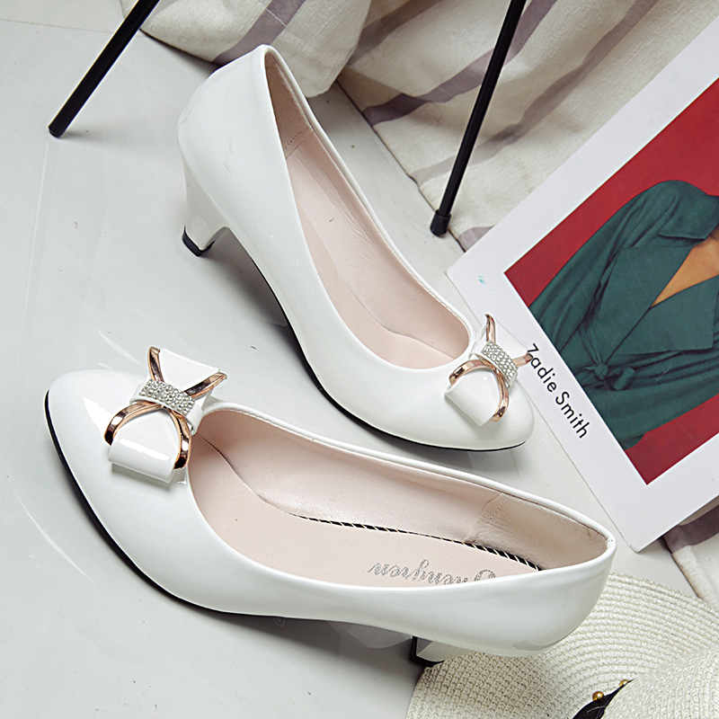 Modern Chic All-Season PU/Artificial Leather/Microfiber Leather Women's High Heels | Color: White | Image 3