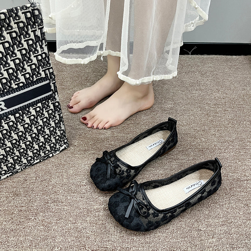 Modern Chic All-Season Lace/Mesh Women's Flat Shoes | Color: Black | Image 2