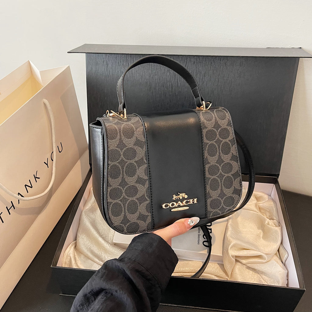 Modern Chic All-Season PU/Artificial Leather/Microfiber Leather Women's Crossbody Bags Other Bags | Color: Black | Image 3