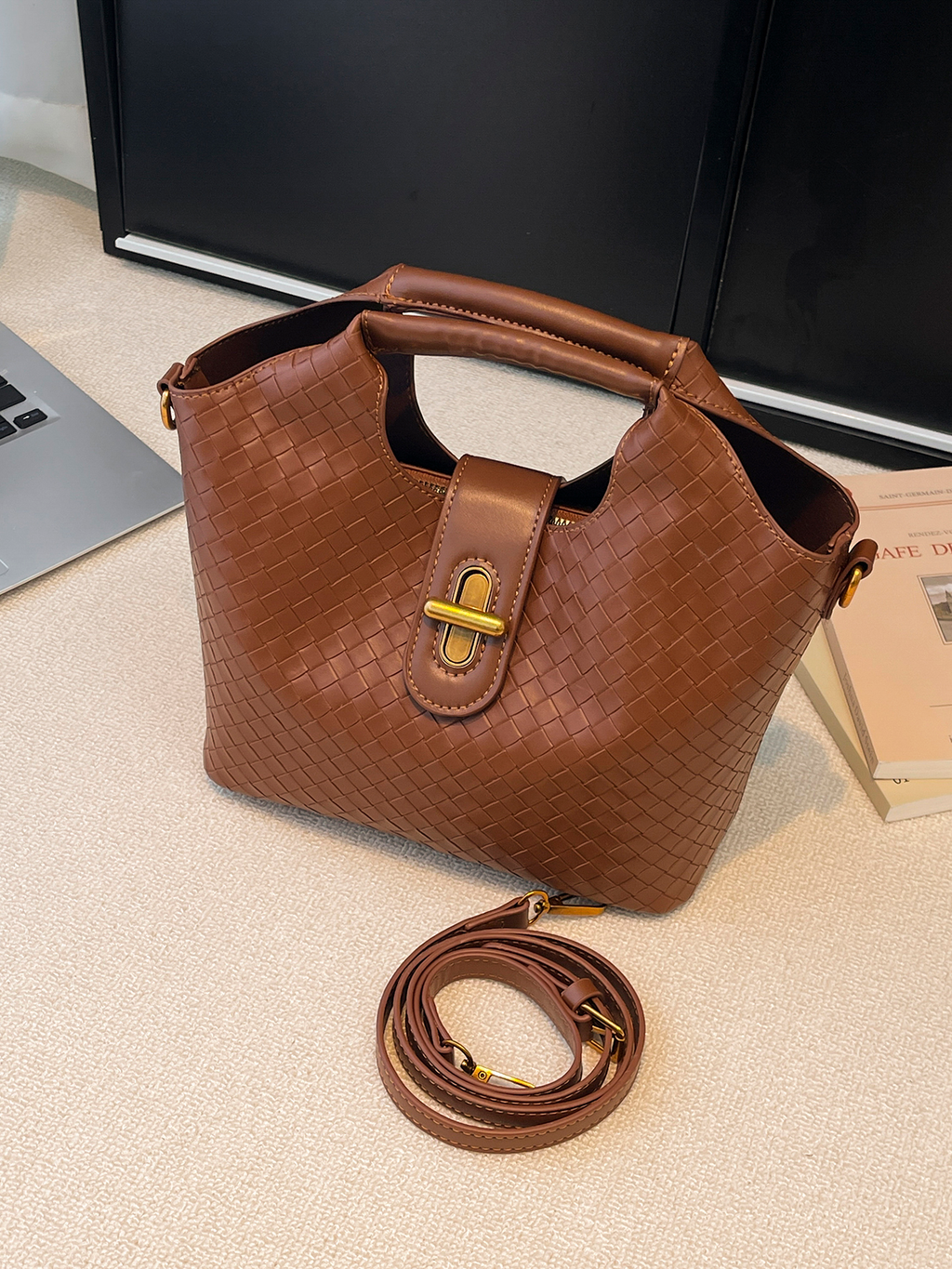 Modern Chic All-Season PU/Artificial Leather/Microfiber Leather Women's Crossbody Bags Other Bags | Color: Brown | Image 3