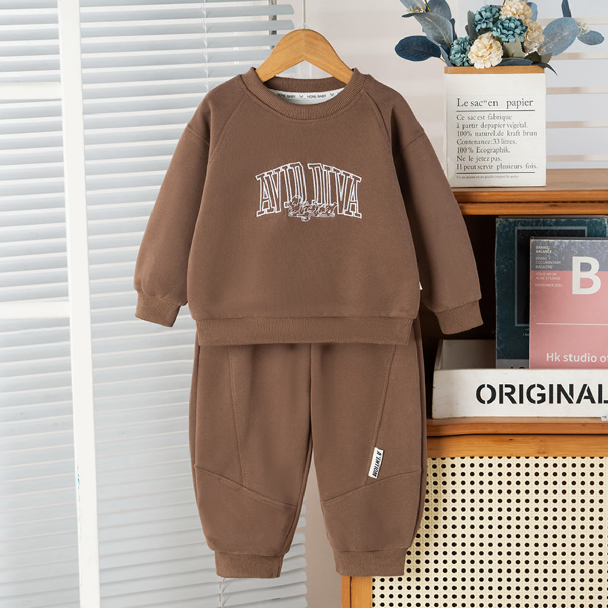 Modern Chic All-Season Casual Sporty Autumn 2-Piece Boys' Pants Suit, Ages 2-7 | Color: Brown | Image 2