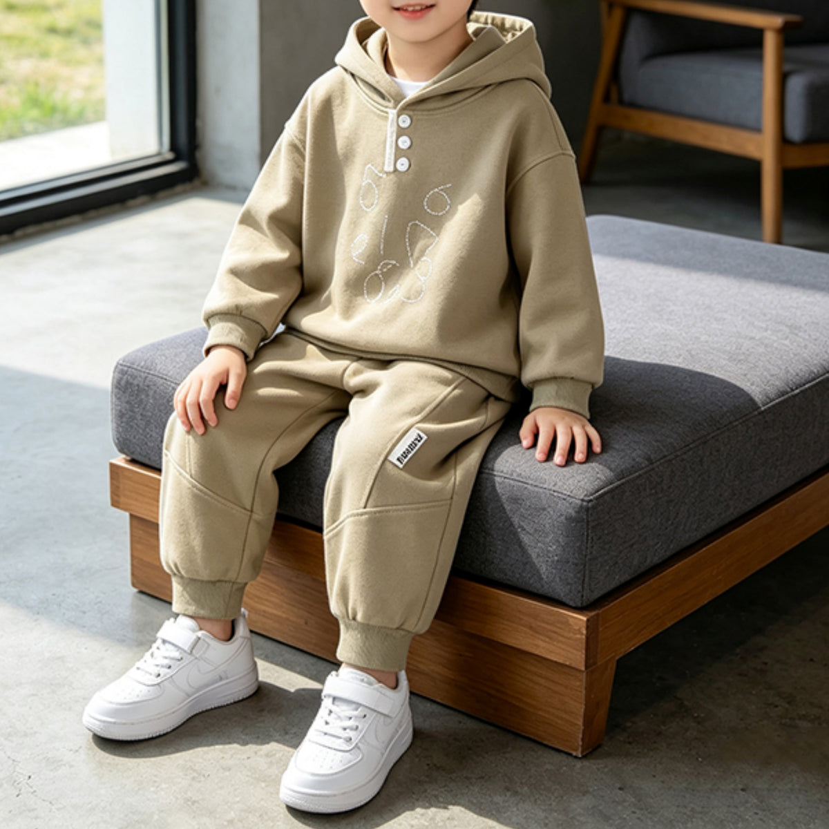 Modern Chic All-Season Casual Sporty Autumn 2-Piece Boys' Pants Suit, Ages 2-7 | Color: Green | Image 1