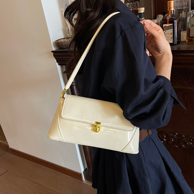 Modern Chic All-Season Patent Leather/Glossy Women's Shoulder Bags Underarm Bags | Color: Beige | Image 1