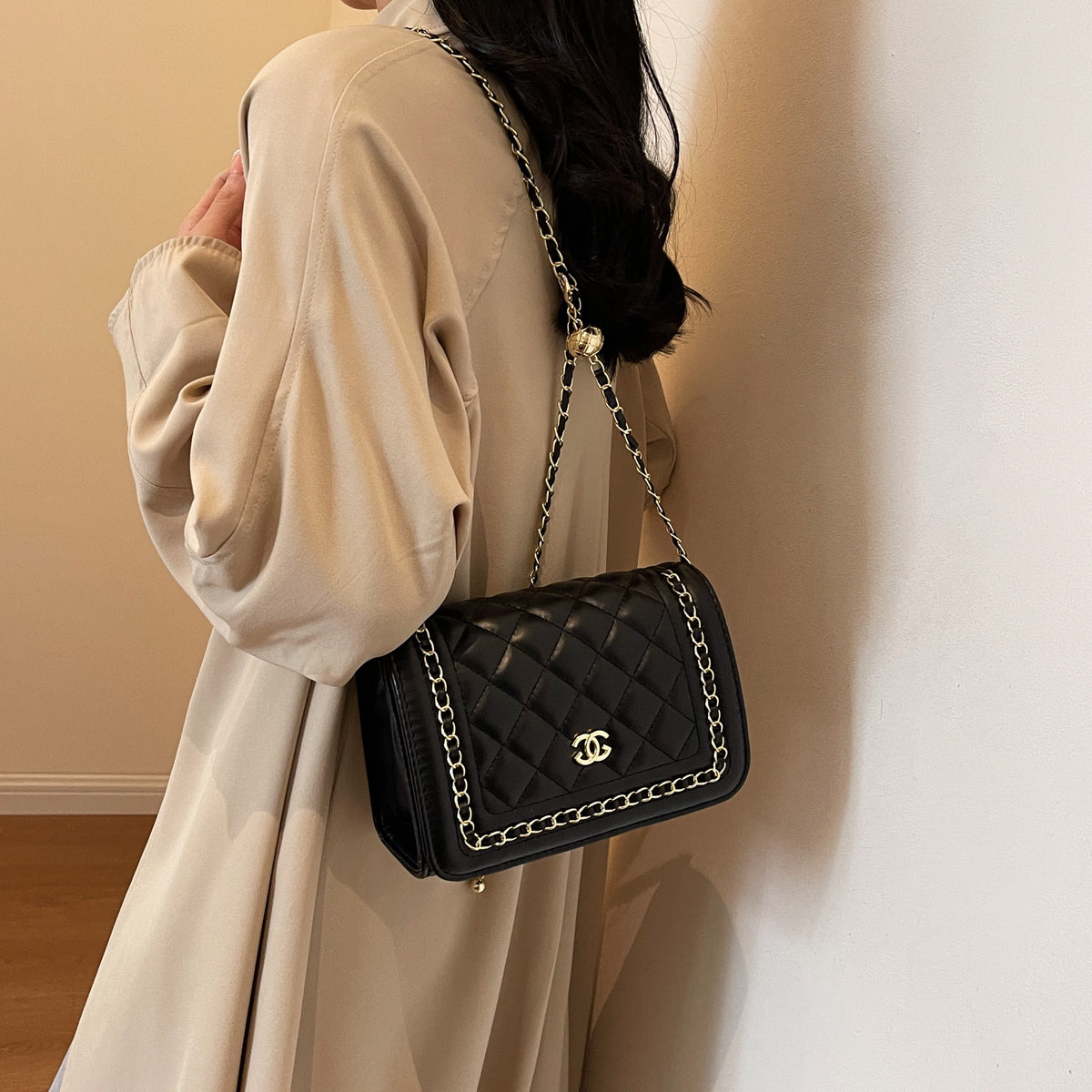 Modern Chic All-Season PU/Artificial Leather/Microfiber Leather Women's Crossbody Bags Other Bags | Color: Black | Image 1