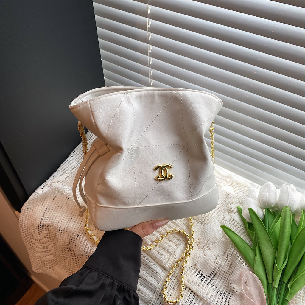 Modern Chic All-Season PU/Artificial Leather/Microfiber Leather Women's Crossbody Bags Other Bags | Color: White | Image 2
