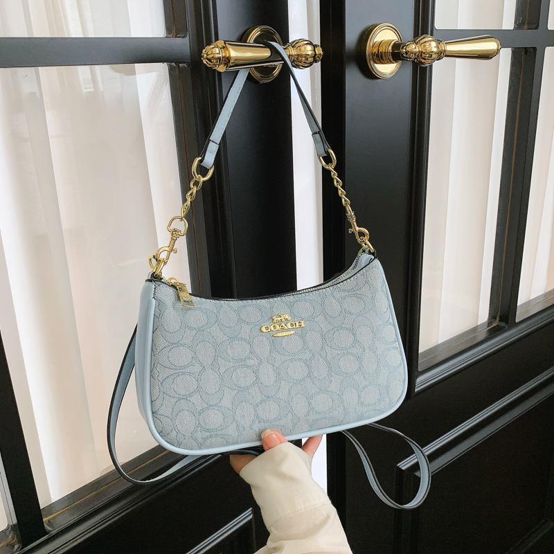 Modern Chic All-Season PU/Artificial Leather/Microfiber Leather Women's Handbags Other Bags | Color: Light Blue | Image 1
