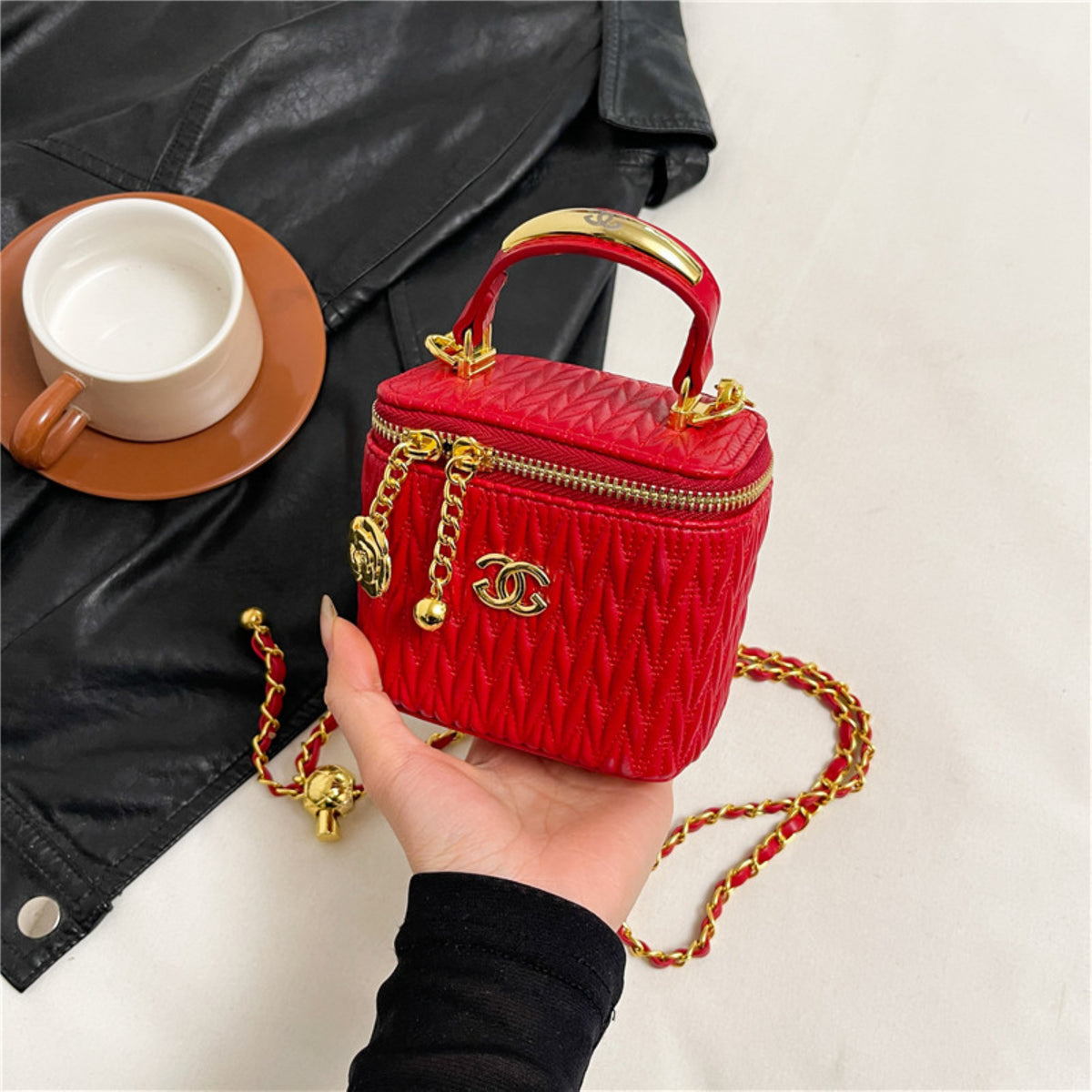 Modern Chic All-Season PU/Artificial Leather/Microfiber Leather Women's Handbags Box Bags | Color: Red | Image 3