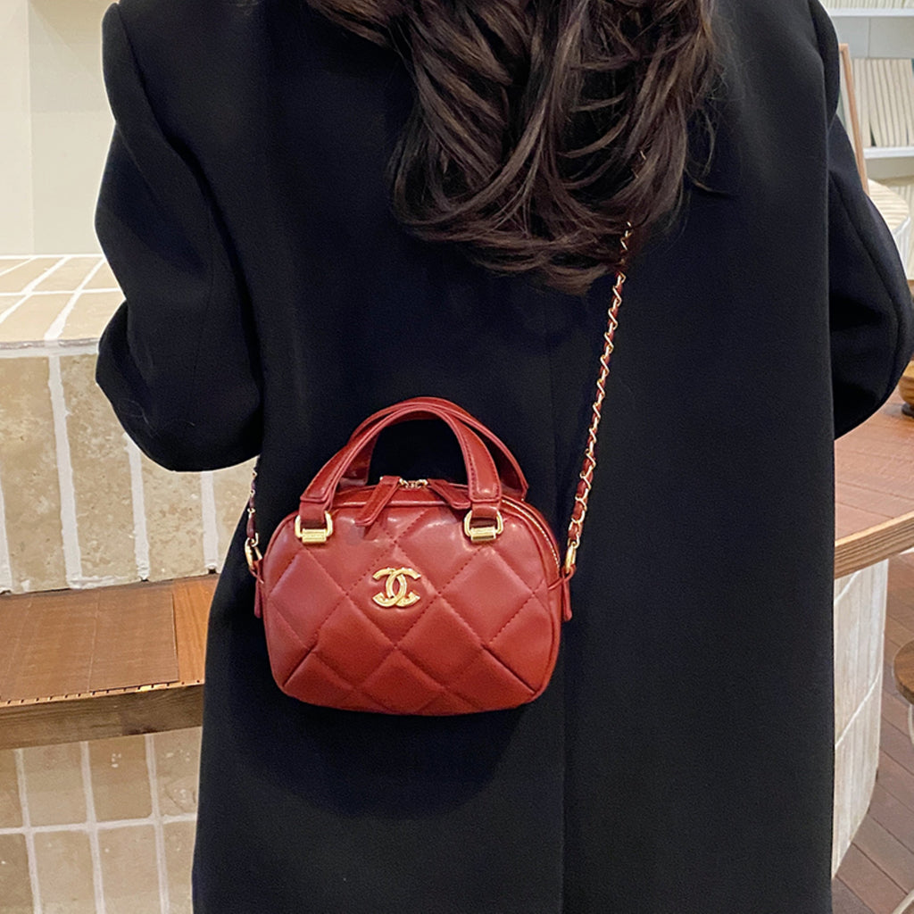 Modern Chic All-Season PU/Artificial Leather/Microfiber Leather Women's Handbags Other Bags | Color: Red | Image 2