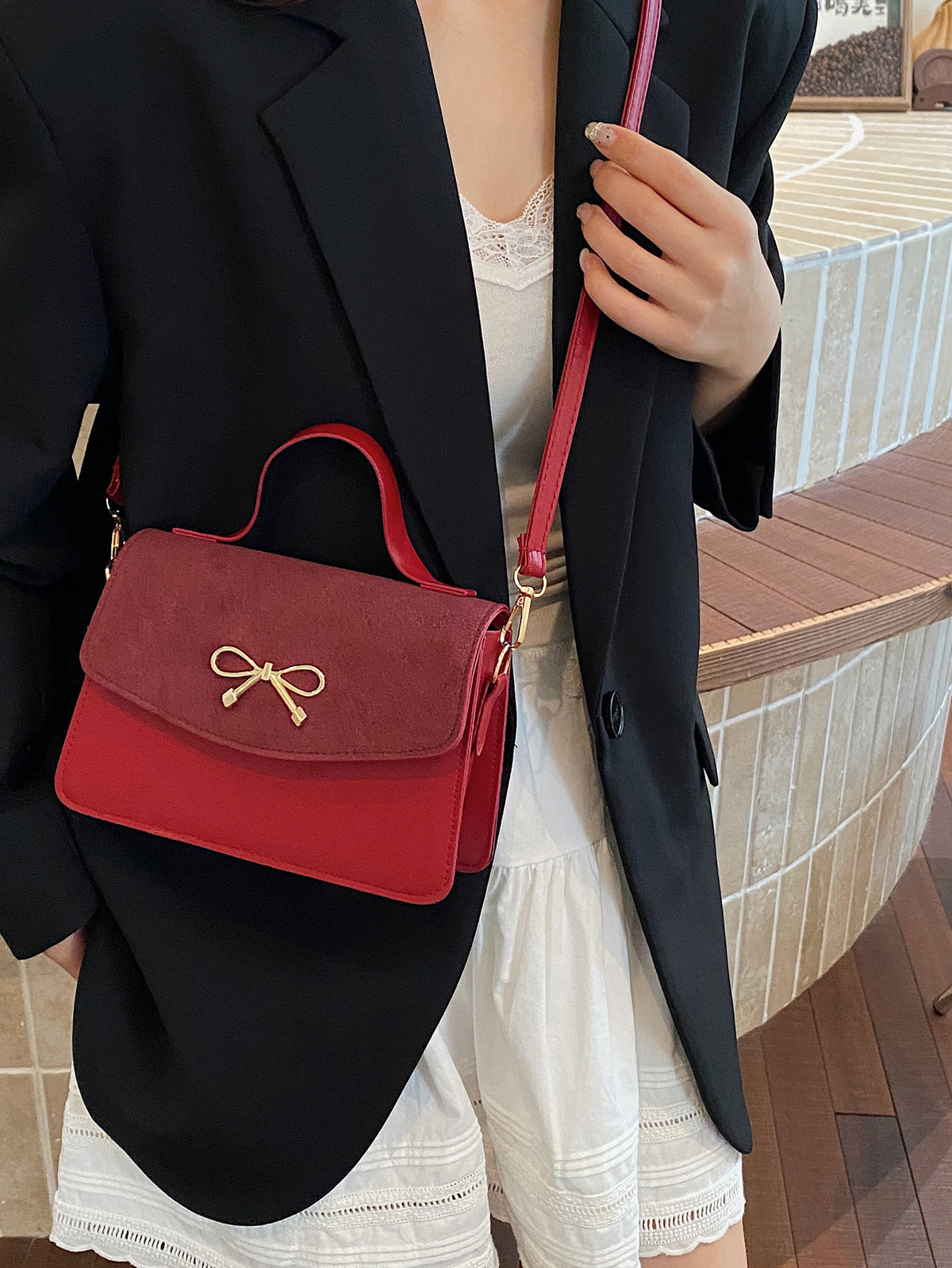 Modern Chic All-Season PU/Artificial Leather/Microfiber Leather Women's Crossbody Bags Other Bags | Color: Red | Image 3