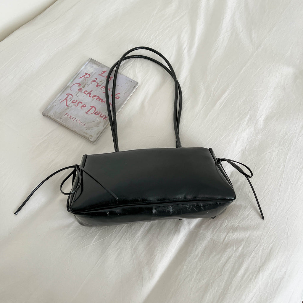 Modern Chic All-Season PU/Artificial Leather/Microfiber Leather Women's Shoulder Bags Underarm Bags | Color: Black | Image 3