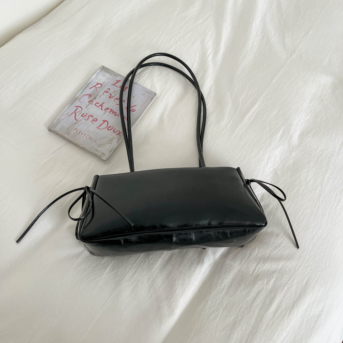Modern Chic All-Season PU/Artificial Leather/Microfiber Leather Women's Shoulder Bags Underarm Bags | Color: Black | Image 3