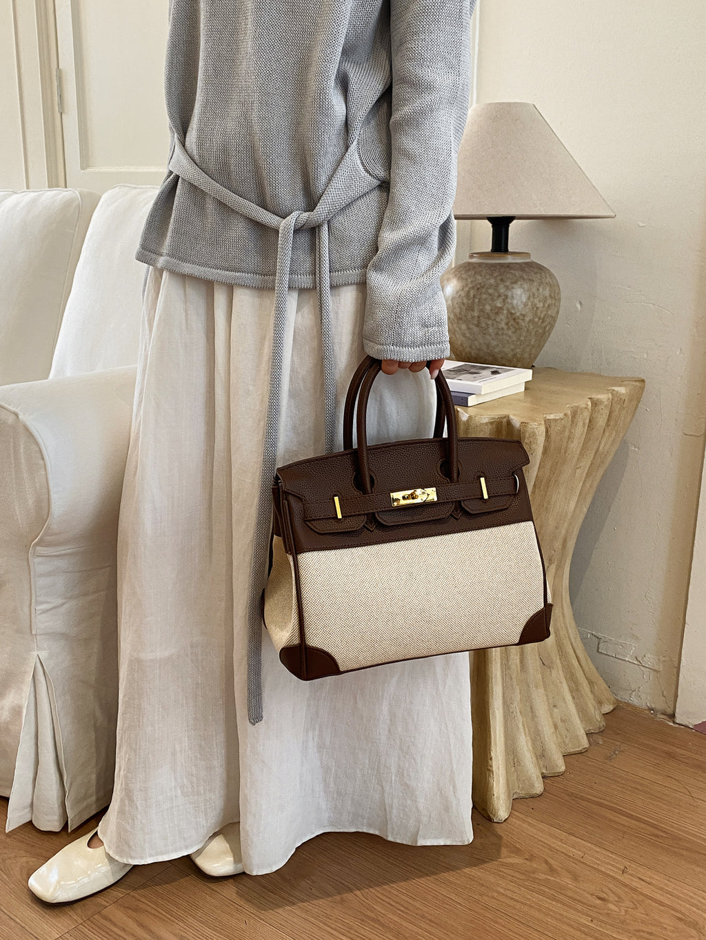 Quiet Luxury All-Season Cloth / Textile Women's Handbags Tote Bags | Color: Coffee | Image 1