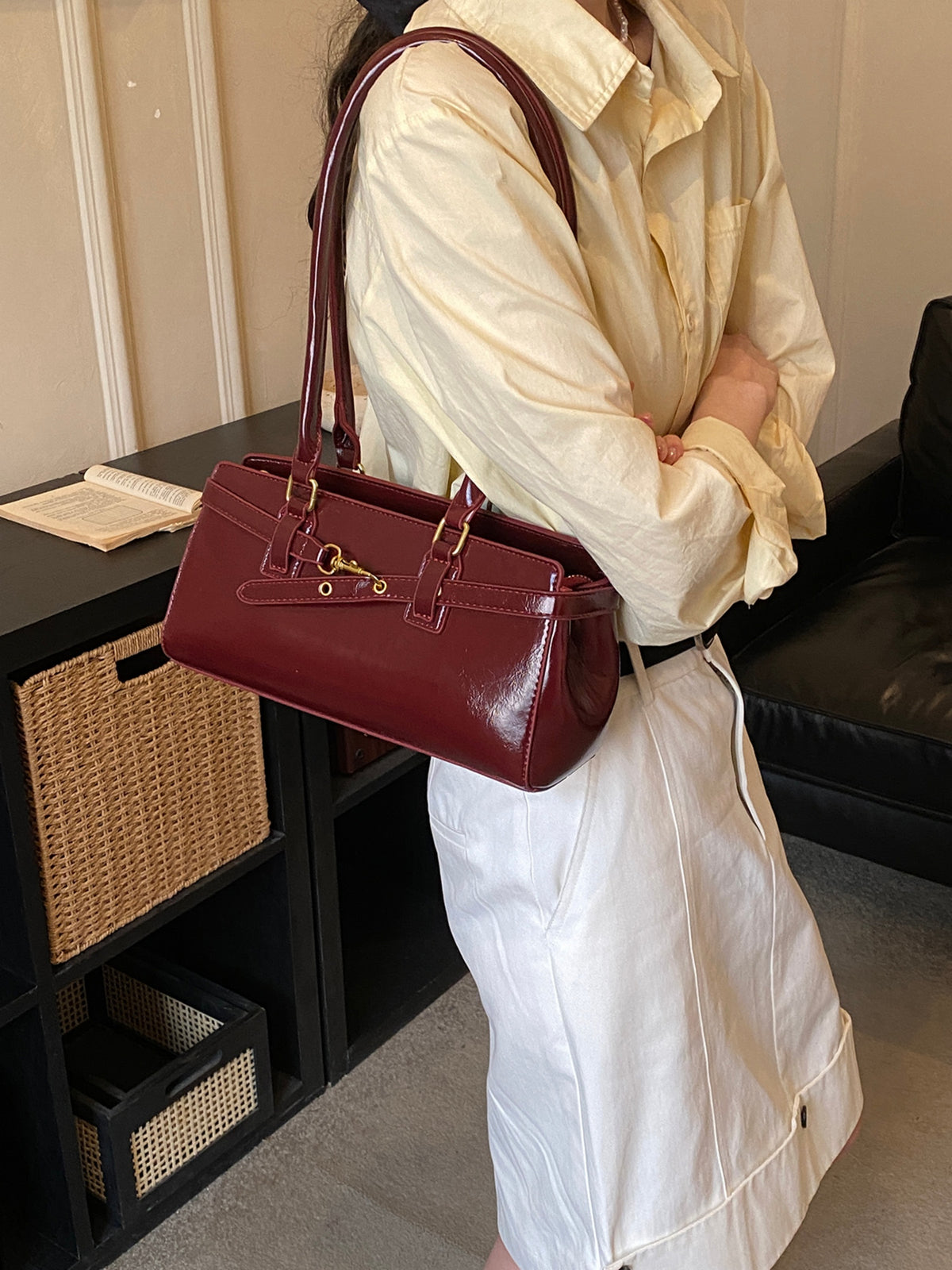Modern Chic All-Season PU/Artificial Leather/Microfiber Leather Women's Shoulder Bags Other Bags | Color: Red | Image 1