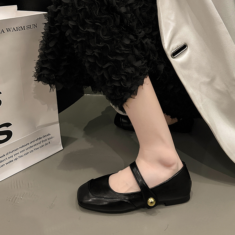 Modern Chic All-Season PU/Artificial Leather/Microfiber Leather Women's Flat Shoes | Color: Black | Image 2