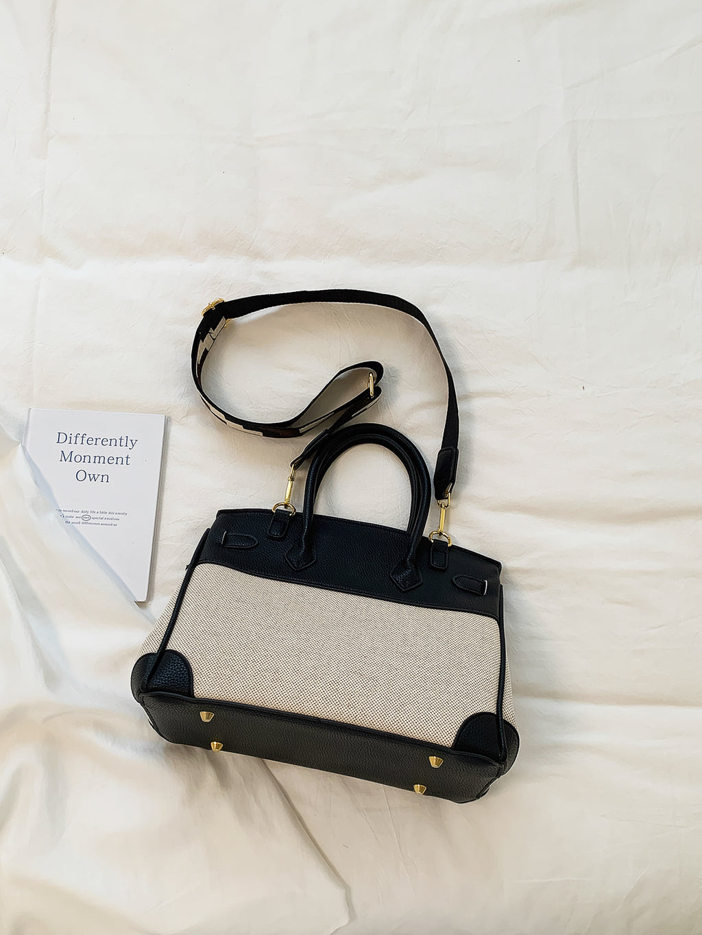 Quiet Luxury All-Season Cloth / Textile Women's Handbags Tote Bags | Color: Black | Image 3