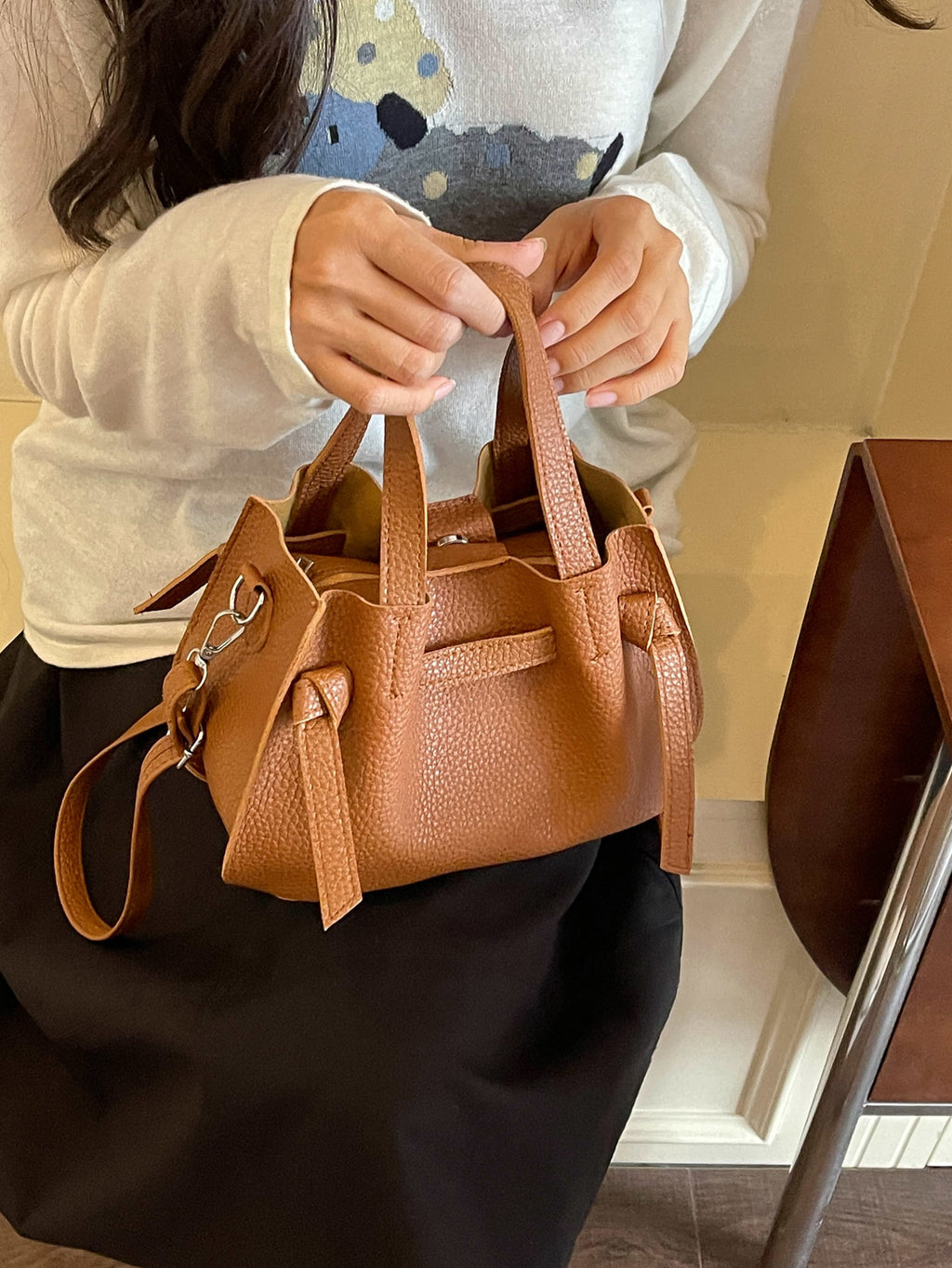 Modern Chic All-Season PU/Artificial Leather/Microfiber Leather Women's Shoulder Bags Other Bags | Color: Brown | Image 3