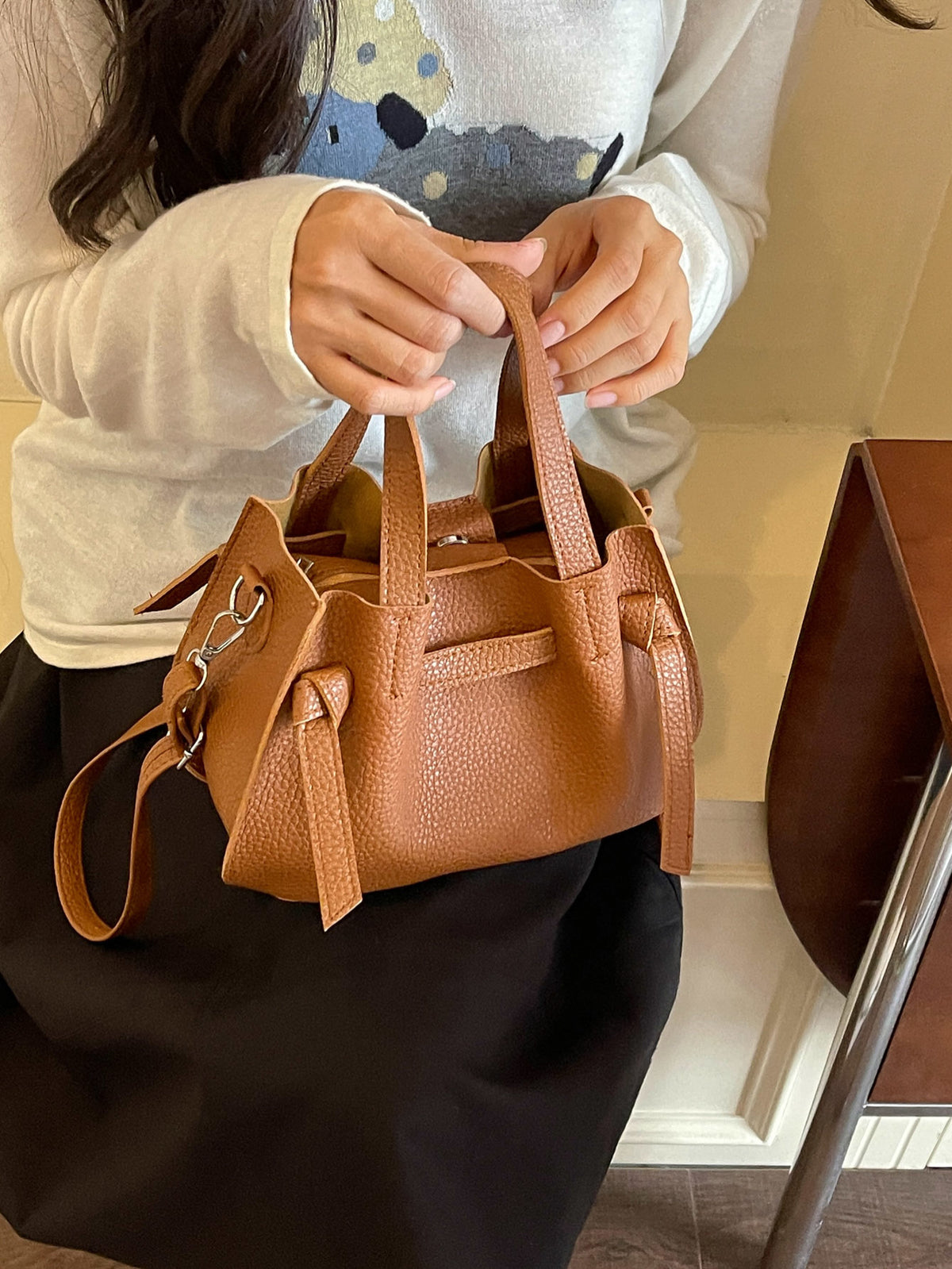 Modern Chic All-Season PU/Artificial Leather/Microfiber Leather Women's Shoulder Bags Other Bags | Color: Brown | Image 3