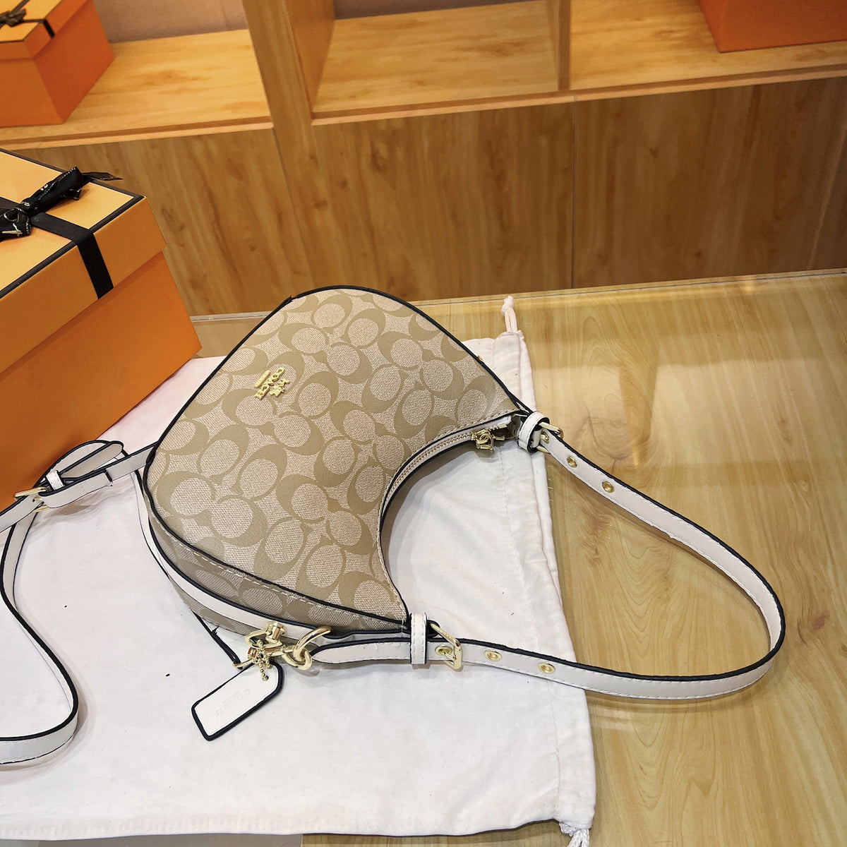 Modern Chic All-Season PU/Artificial Leather/Microfiber Leather Women's Shoulder Bags Underarm Bags | Color: Style 4 | Image 2