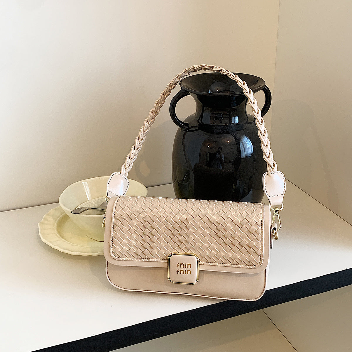 Modern Chic All-Season PU/Artificial Leather/Microfiber Leather Women's Handbags Other Bags | Color: Khaki | Image 1