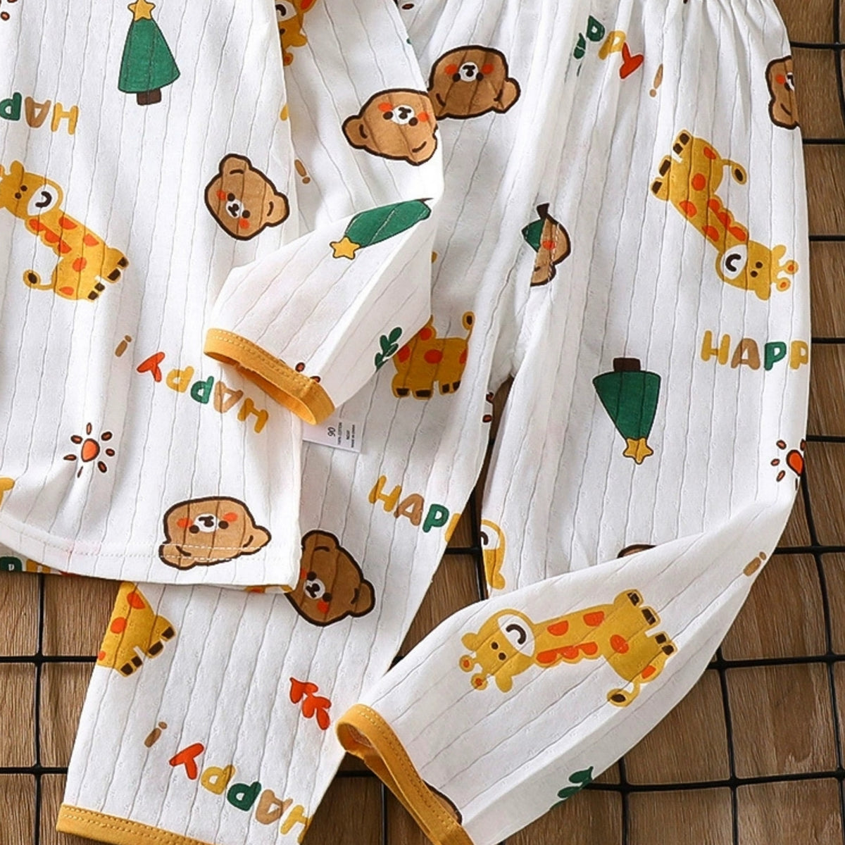 Casual Sporty Summer 2-Piece Unisex Kids' Pajama Set, Ages 2-13 | Color: Style 1 | Image 2