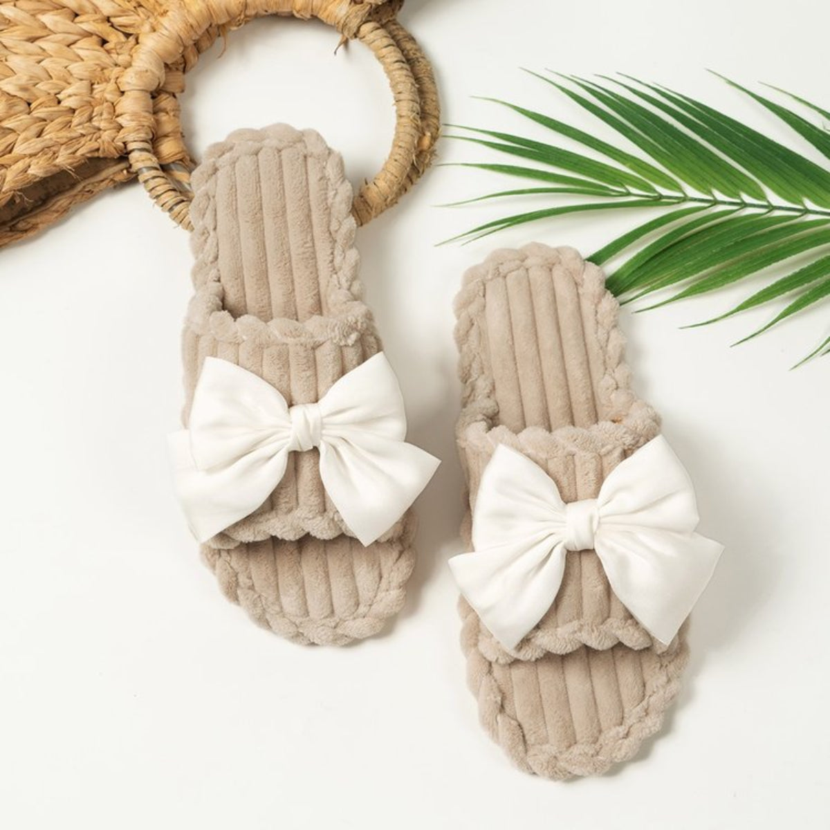 Modern Chic All-Season Velvet/Corduroy Women's Imitation Fur Slippers | Color: Beige | Image 3