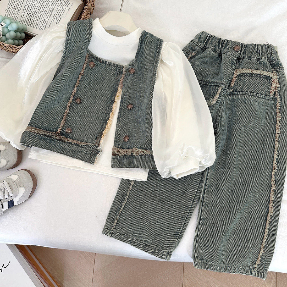 Trendy Autumn 3-Piece Girls' Pants Suit, Ages 2-9 | Color: Grey | Image 1