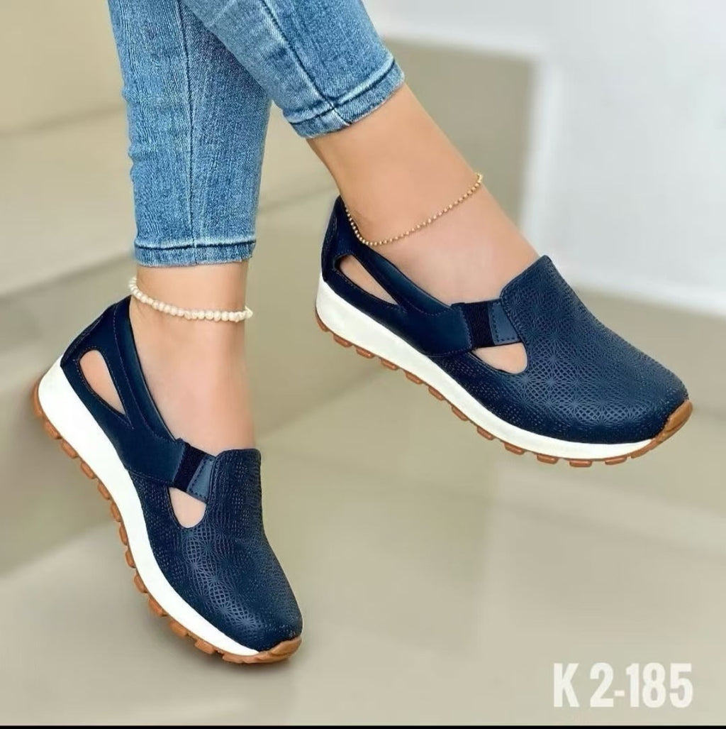 Modern Chic All-Season PU/Artificial Leather/Microfiber Leather Women's Casual Shoes | Color: Blue | Image 2