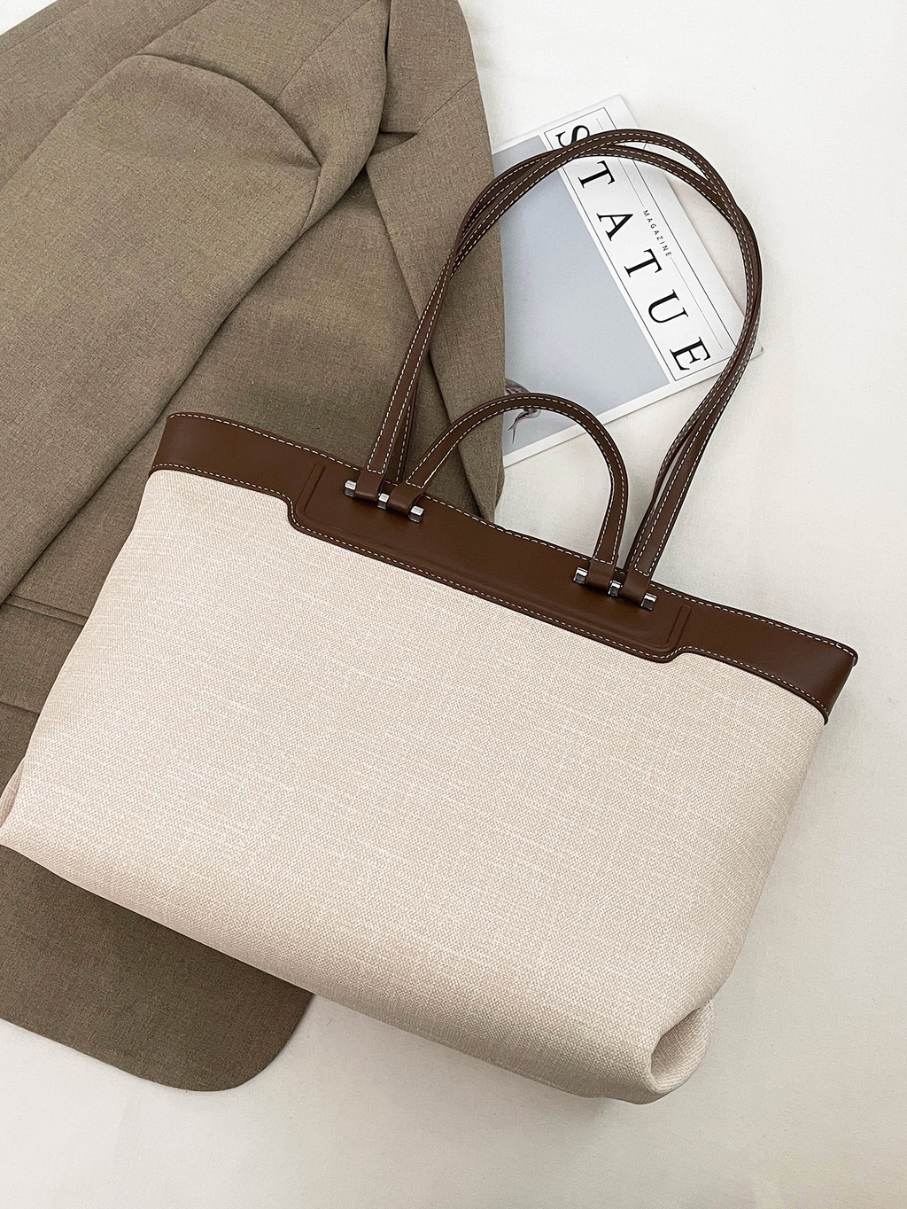 Modern Chic All-Season PU/Artificial Leather/Microfiber Leather Women's Shoulder Bags Tote Bags | Color: Beige | Image 3
