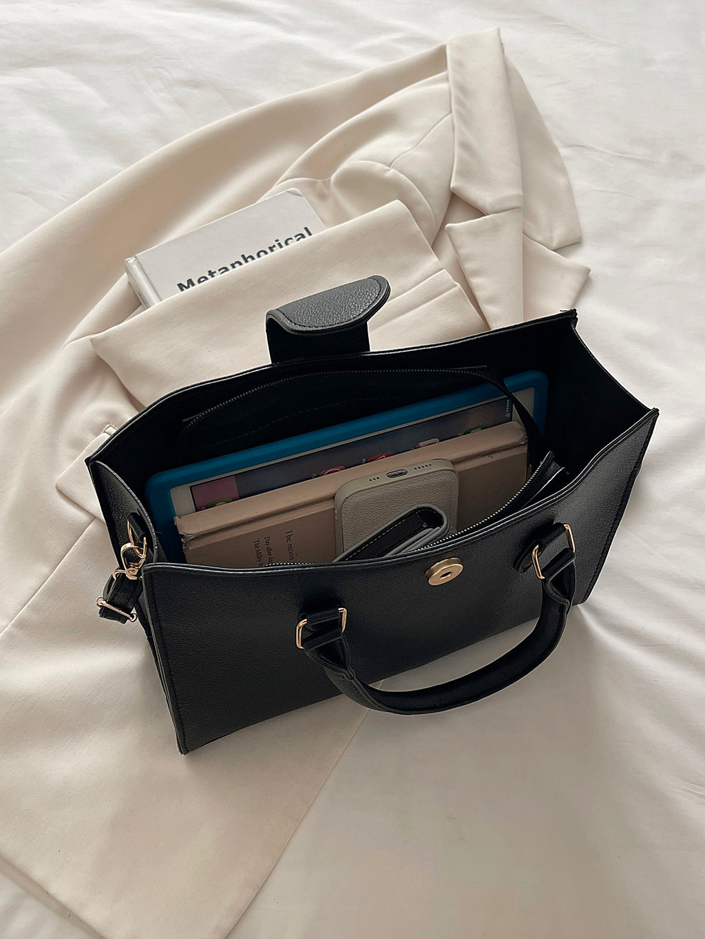 Modern Chic All-Season PU/Artificial Leather/Microfiber Leather Women's Handbags Tote Bags | Color: Black | Image 2