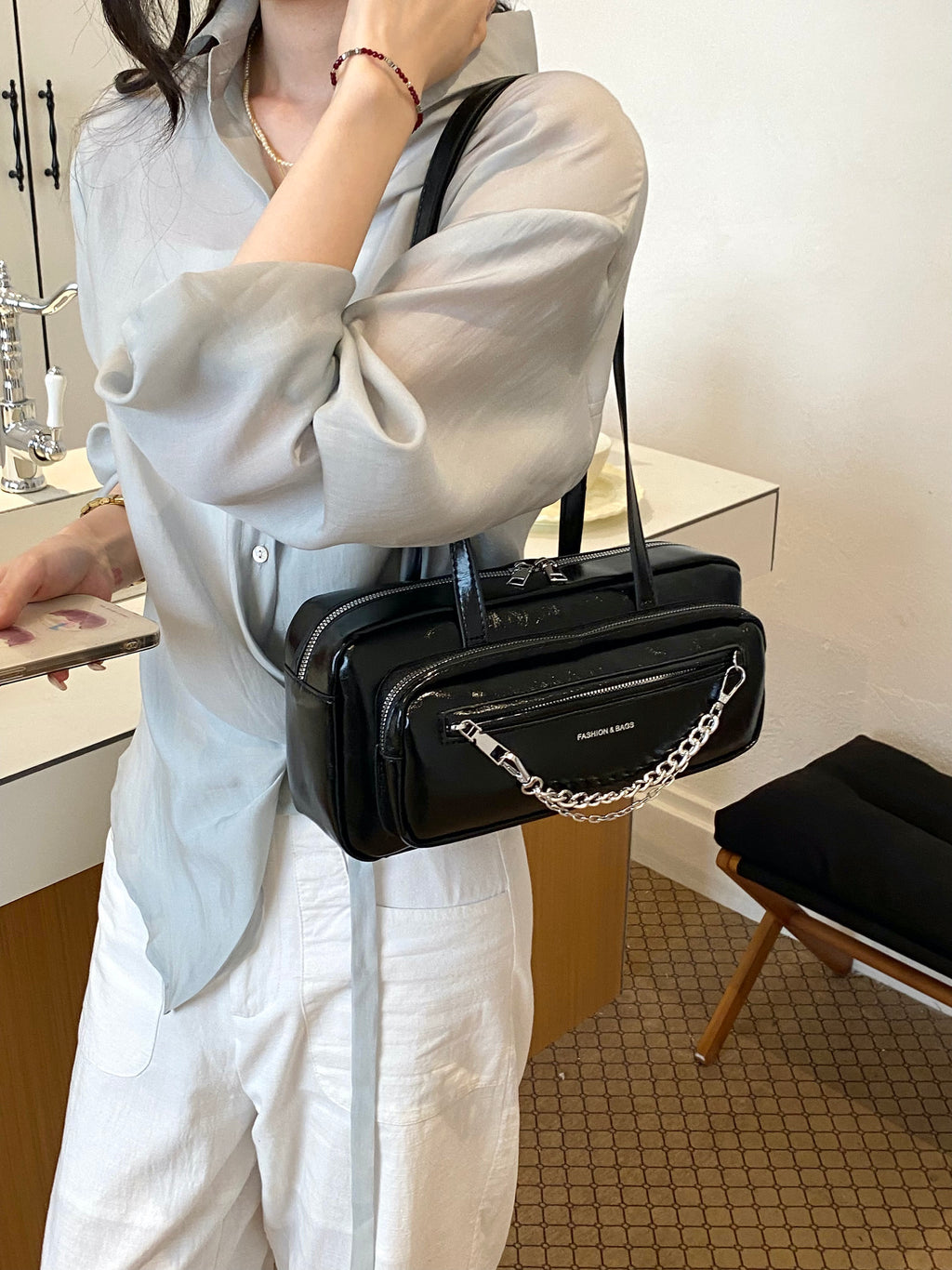 Modern Chic All-Season PU/Artificial Leather/Microfiber Leather Women's Shoulder Bags Other Bags | Color: Black | Image 1