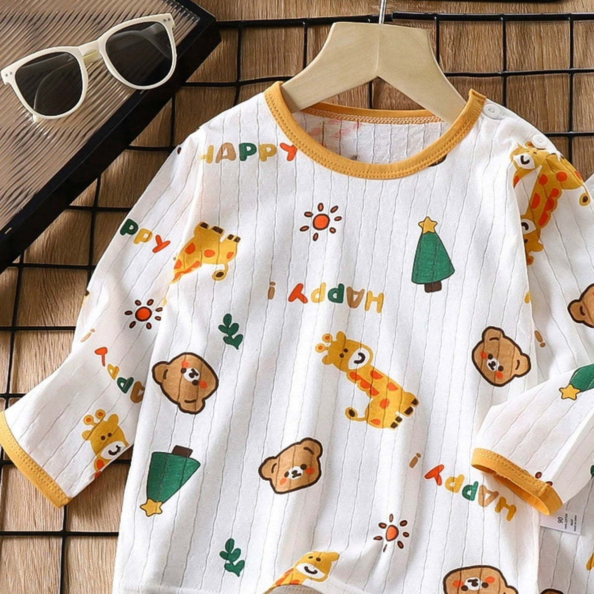 Casual Sporty Summer 2-Piece Unisex Kids' Pajama Set, Ages 2-13 | Color: Style 1 | Image 3