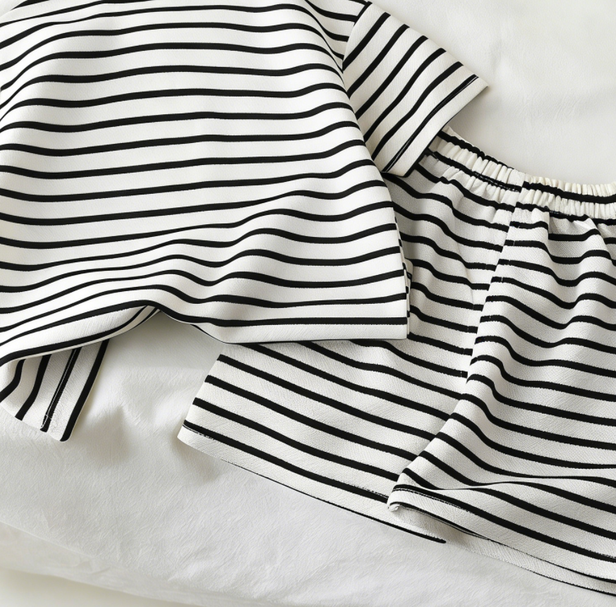Minimalist Summer 2-Piece Boys' Pants Suit, Ages 2-7 | Color: Style 1 | Image 3