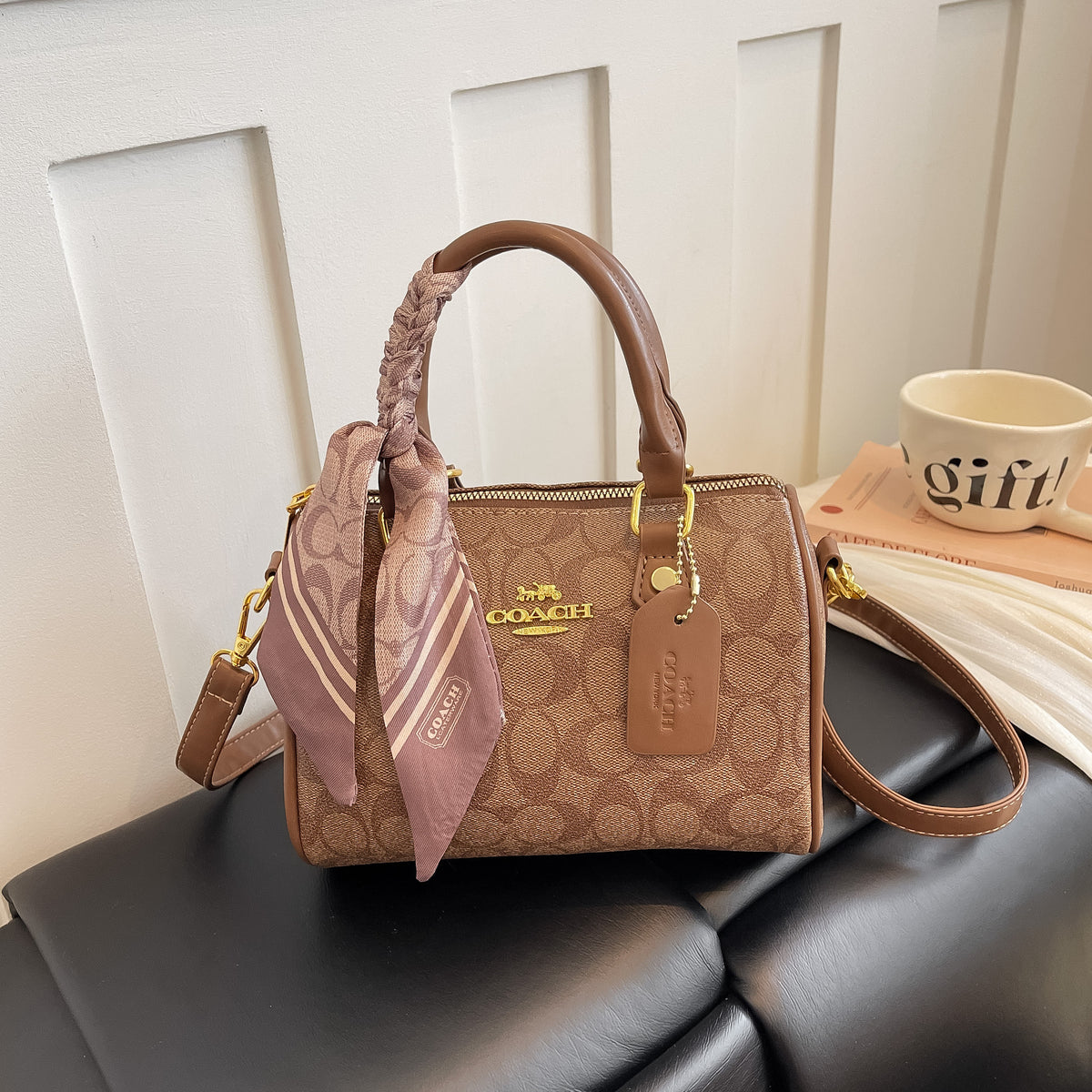 Modern Chic All-Season PU/Artificial Leather/Microfiber Leather Women's Crossbody Bags Other Bags | Color: Khaki | Image 2