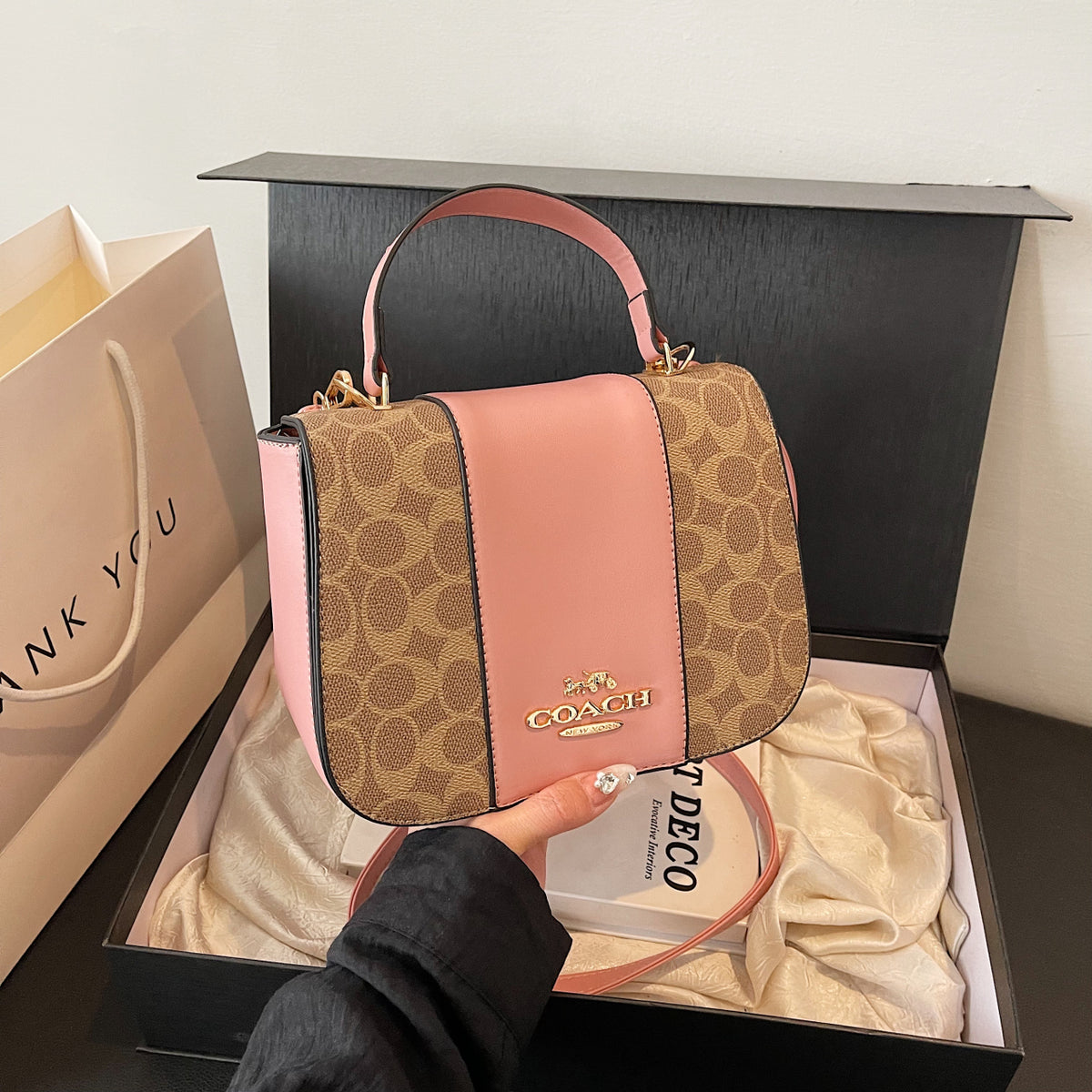 Modern Chic All-Season PU/Artificial Leather/Microfiber Leather Women's Crossbody Bags Other Bags | Color: Pink | Image 3