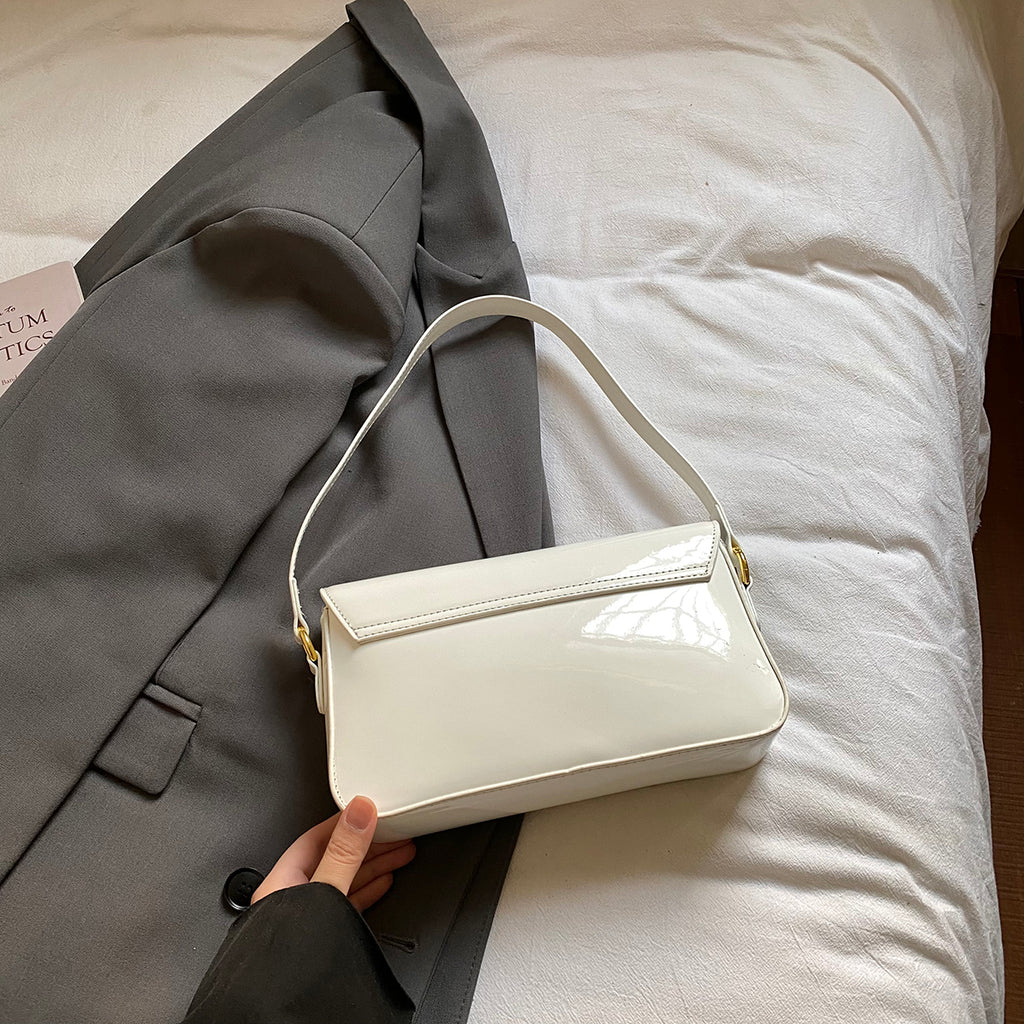 Modern Chic All-Season PU/Artificial Leather/Microfiber Leather Women's Handbags Other Bags | Color: White | Image 3