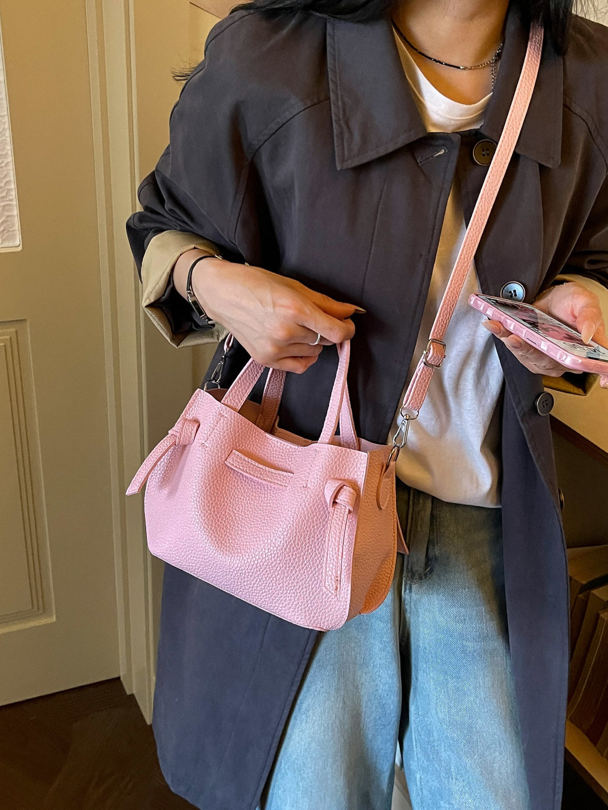 Modern Chic All-Season PU/Artificial Leather/Microfiber Leather Women's Shoulder Bags Other Bags | Color: Pink | Image 1