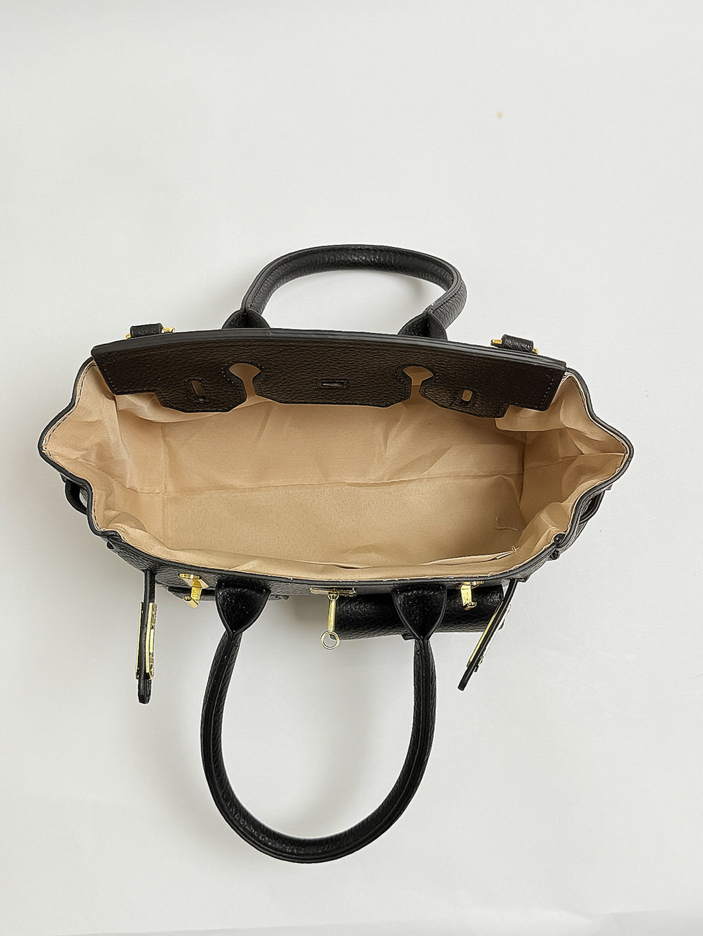 Modern Chic All-Season PU/Artificial Leather/Microfiber Leather Women's Crossbody Bags Other Bags | Color: Black | Image 2