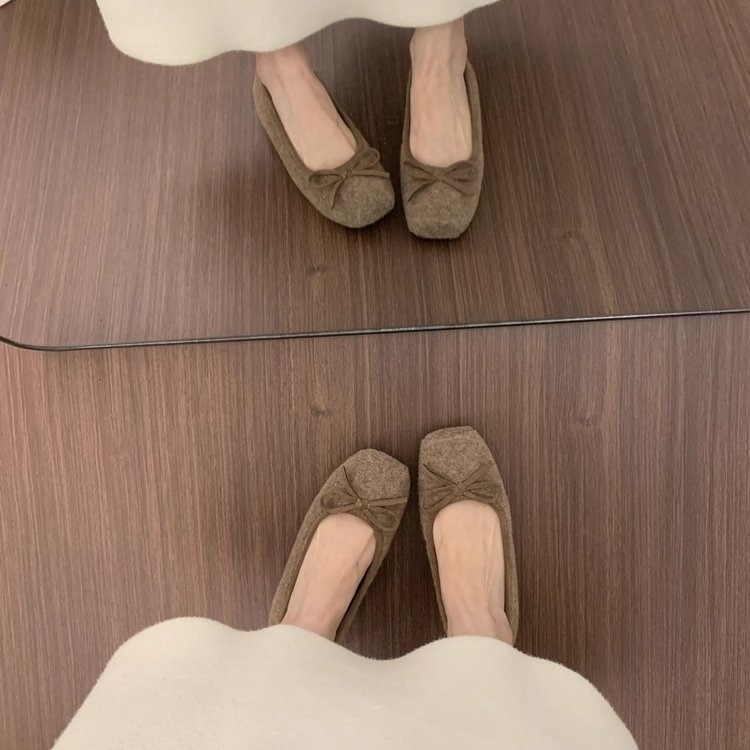 Modern Chic All-Season Suede/Oxford/Scrub Women's Flat Shoes | Color: Khaki | Image 1