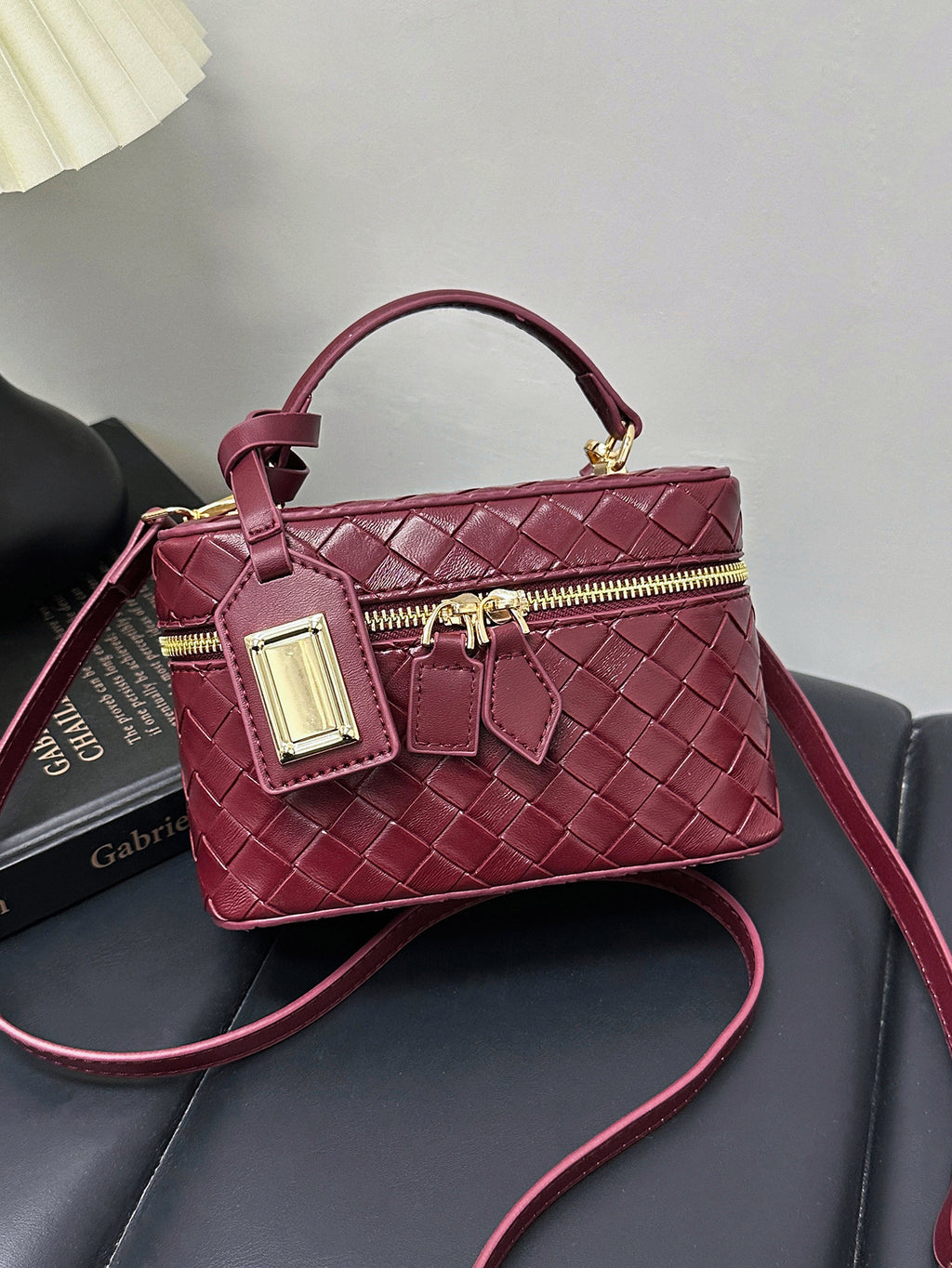 Modern Chic All-Season PU/Artificial Leather/Microfiber Leather Women's Crossbody Bags Box Bags | Color: Deep Red | Image 1