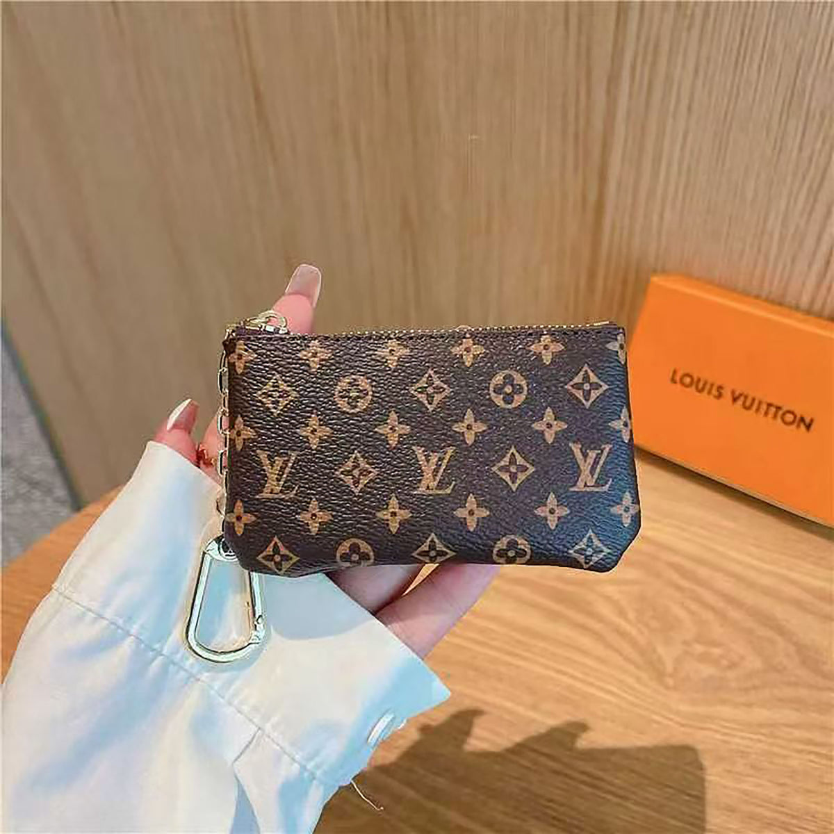 Modern Chic All-Season PU/Artificial Leather/Microfiber Leather, Cloth / Textile, Faux Fur Women's Functional Bags Purses/Wallet | Color: Style 3 | Image 2