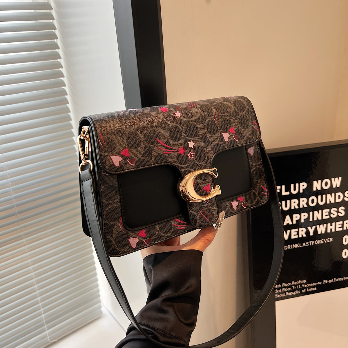 Modern Chic All-Season PU/Artificial Leather/Microfiber Leather Women's Shoulder Bags Other Bags | Color: Black | Image 2