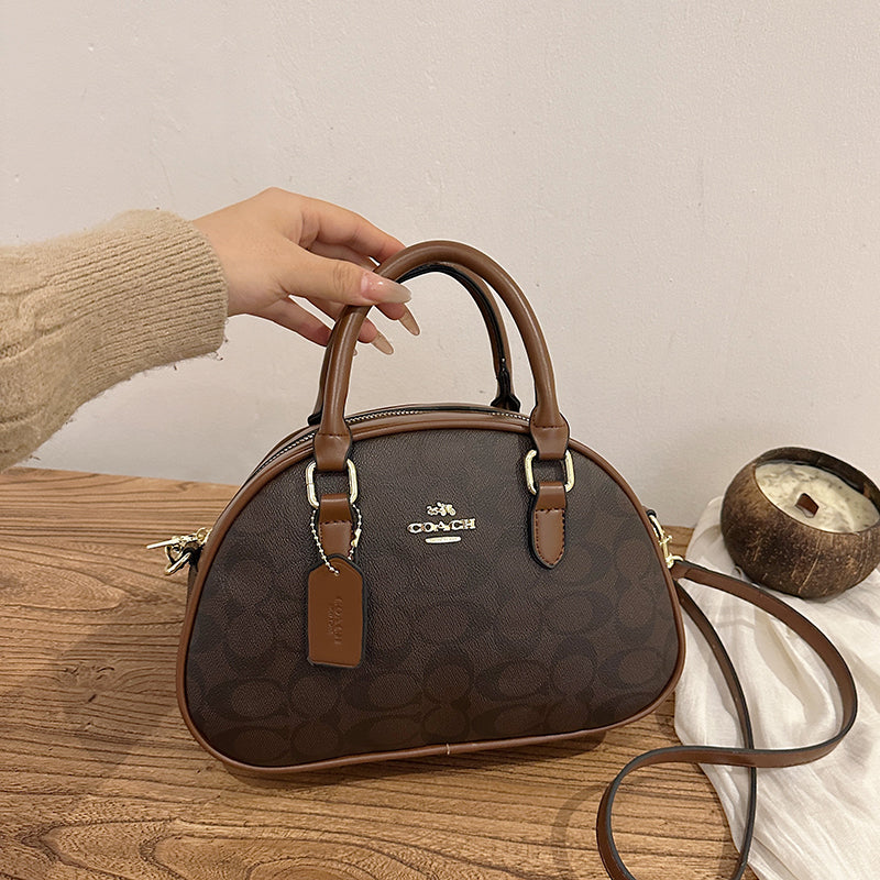 Modern Chic All-Season PU/Artificial Leather/Microfiber Leather Women's Handbags Other Bags | Color: Coffee | Image 2