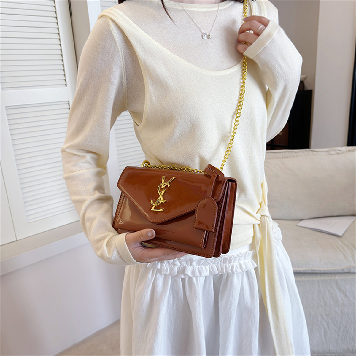 Modern Chic All-Season PU/Artificial Leather/Microfiber Leather, Patent Leather/Glossy Women's Handbags Other Bags | Color: Brown | Image 3