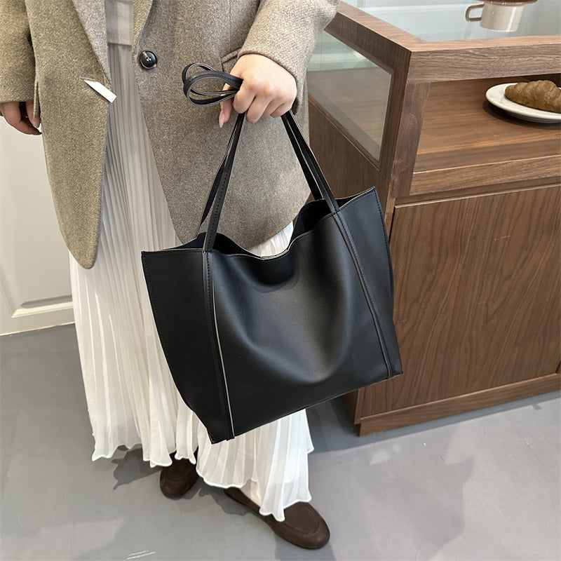 Trendy Autumn PU/Artificial Leather/Microfiber Leather Women's Handbags Tote Bags | Color: Black | Image 3