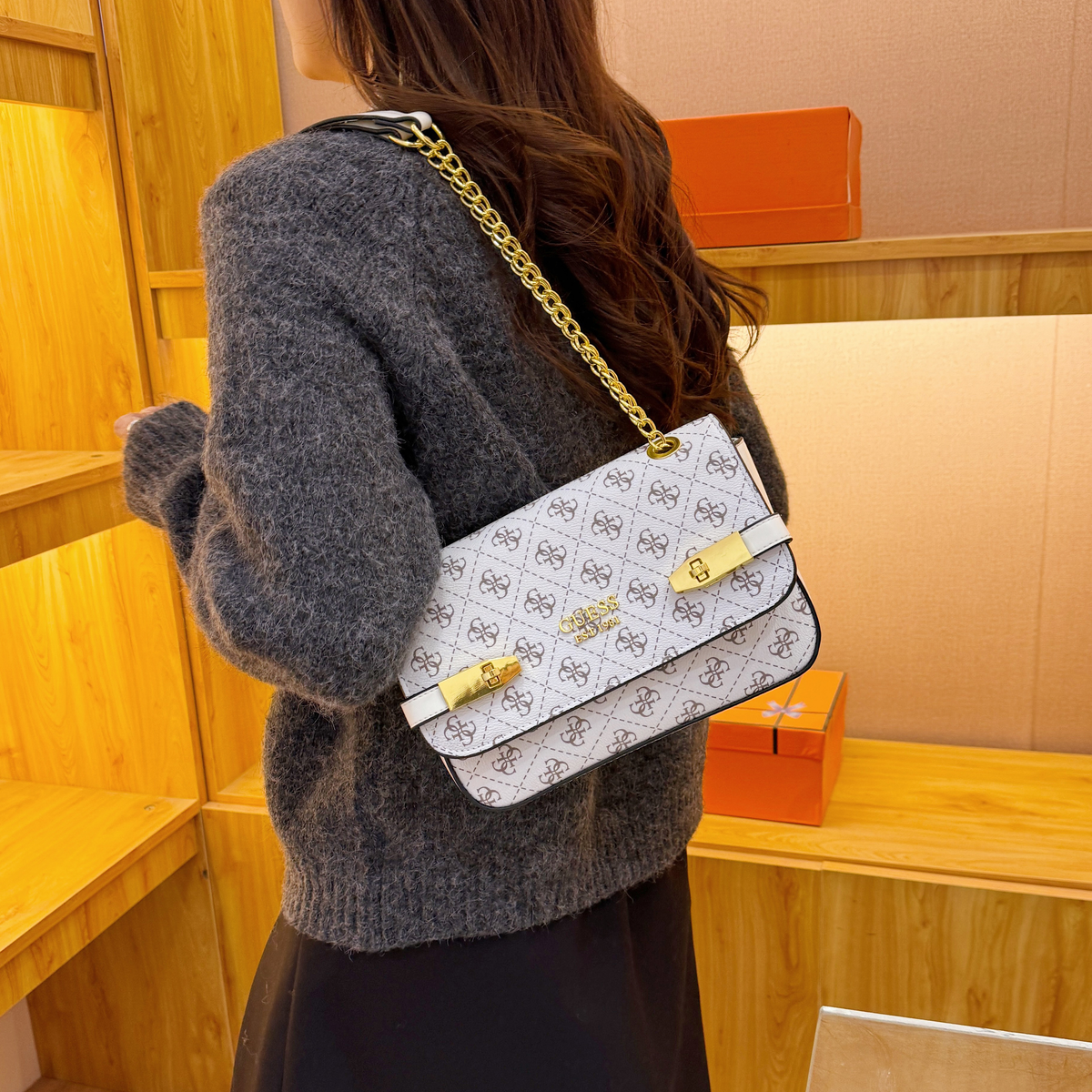 Modern Chic All-Season PU/Artificial Leather/Microfiber Leather, Cloth / Textile Women's Shoulder Bags Underarm Bags | Color: White | Image 3