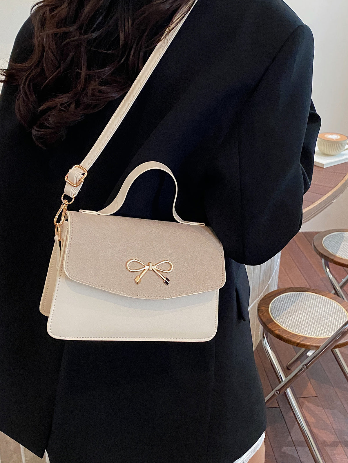 Modern Chic All-Season PU/Artificial Leather/Microfiber Leather Women's Crossbody Bags Other Bags | Color: White | Image 3