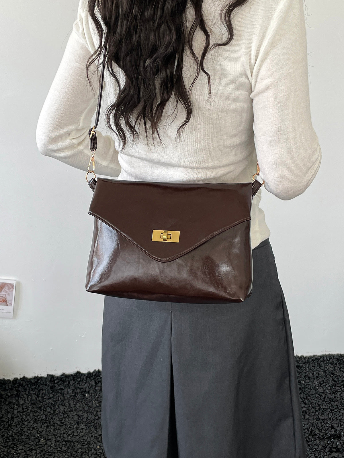 Modern Chic All-Season PU/Artificial Leather/Microfiber Leather Women's Crossbody Bags Other Bags | Color: Coffee | Image 1