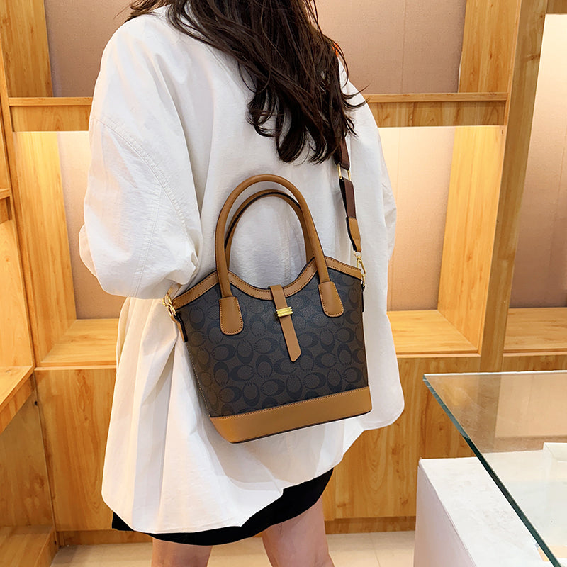 Modern Chic All-Season PU/Artificial Leather/Microfiber Leather Women's Crossbody Bags Other Bags | Color: Brown | Image 1