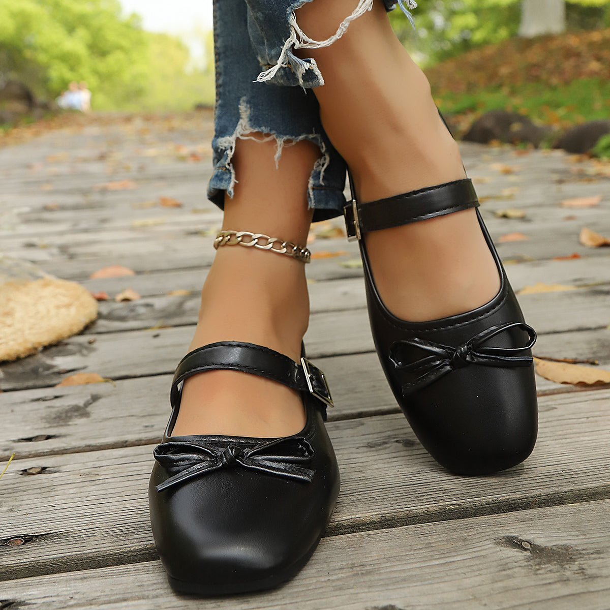 Modern Chic All-Season PU/Artificial Leather/Microfiber Leather Women's Flat Shoes | Color: Black | Image 3
