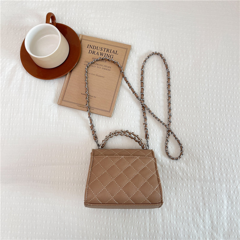 Modern Chic All-Season PU/Artificial Leather/Microfiber Leather Women's Handbags Other Bags | Color: Khaki | Image 3